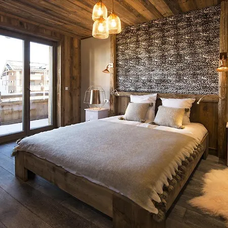 Au Centre De 1850 By Locationlacannecy